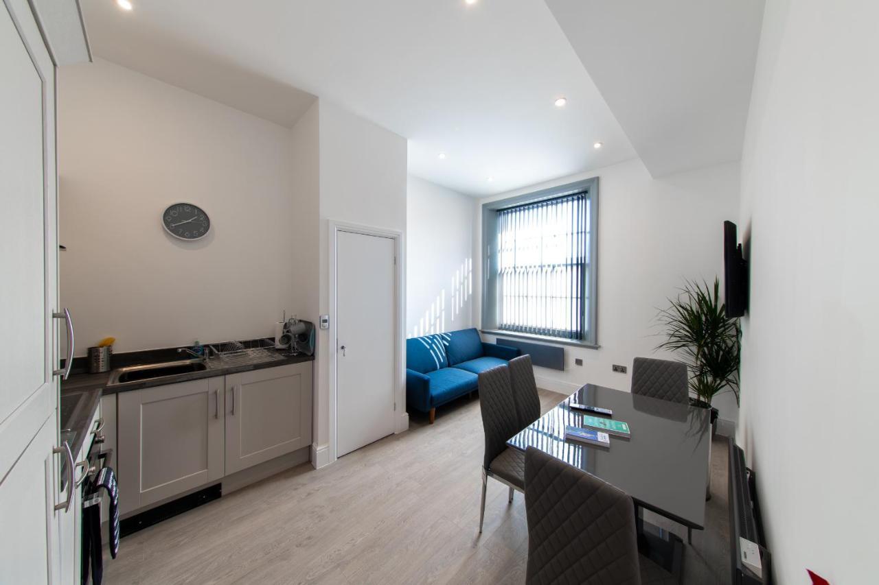 16 Queen Avenue Collection By Happy Days Liverpool Extérieur photo